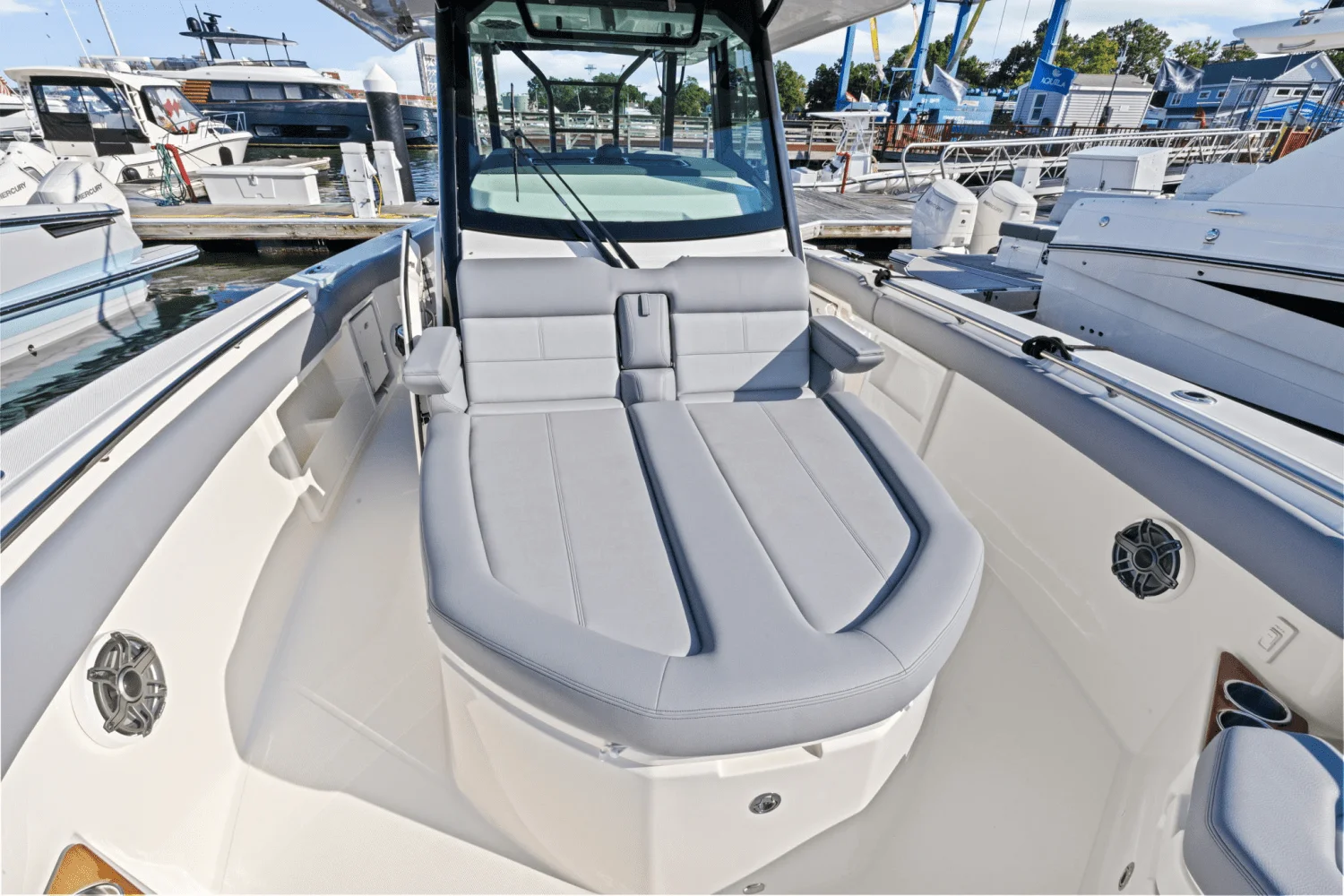 2025 Boston Whaler 360 Outrage Image Thumbnail #46