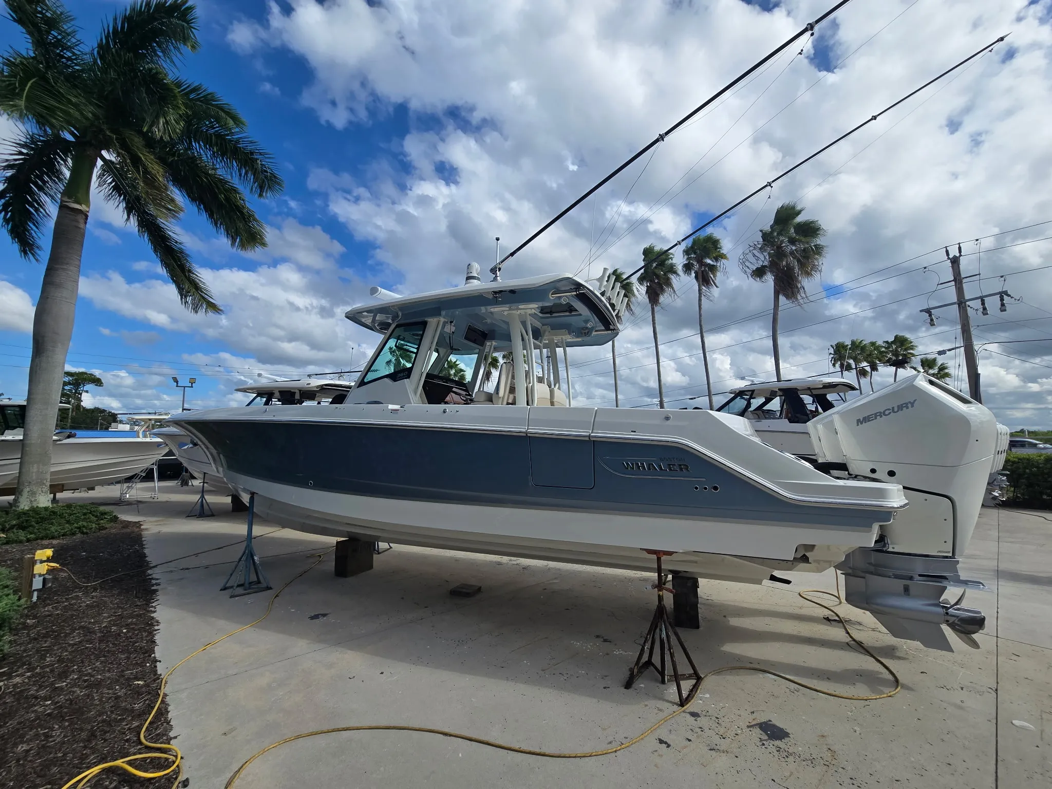 2025 Boston Whaler 360 Outrage Image Thumbnail #2