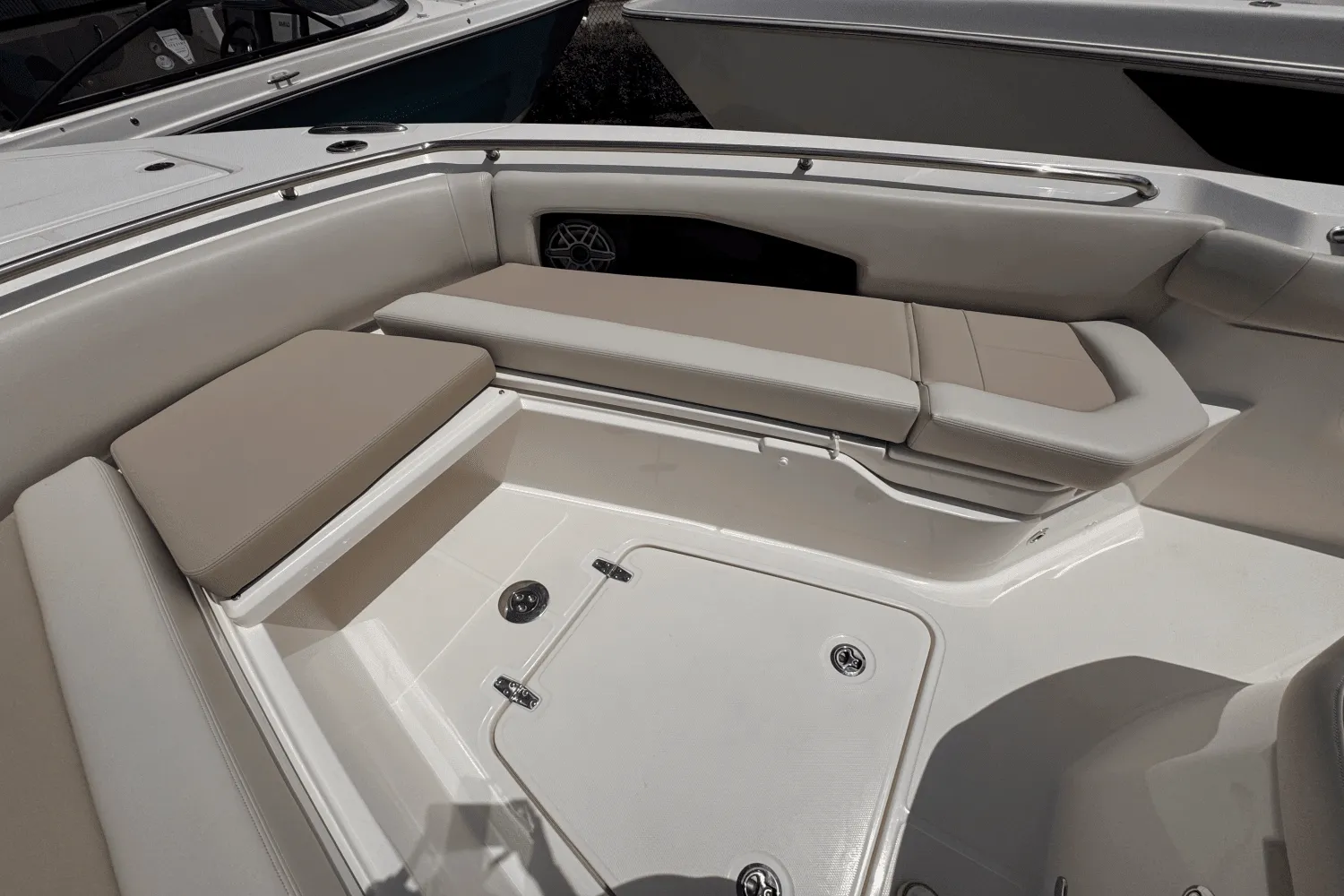 2025 Boston Whaler 360 Outrage Image Thumbnail #29