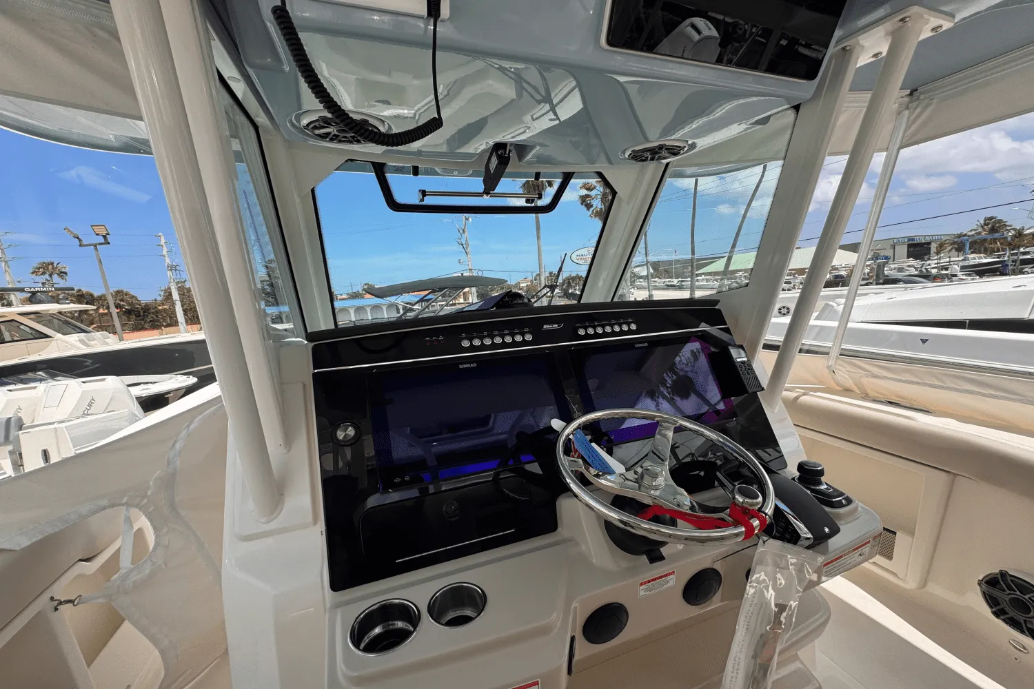 2025 Boston Whaler 360 Outrage Image Thumbnail #20