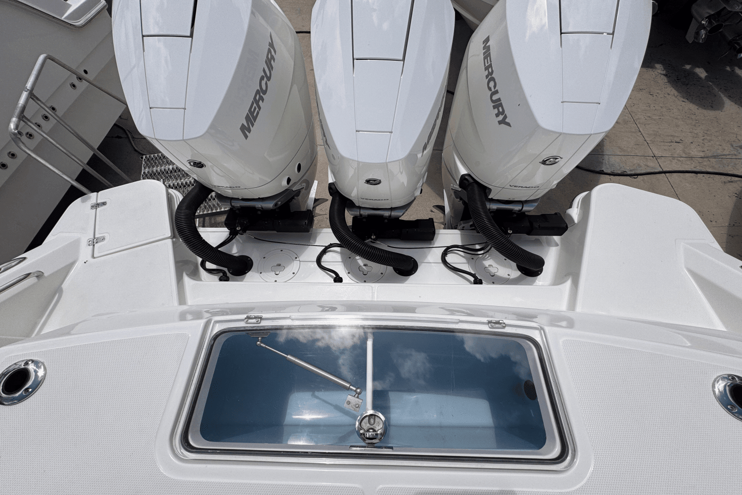 2025 Boston Whaler 360 Outrage Image Thumbnail #6
