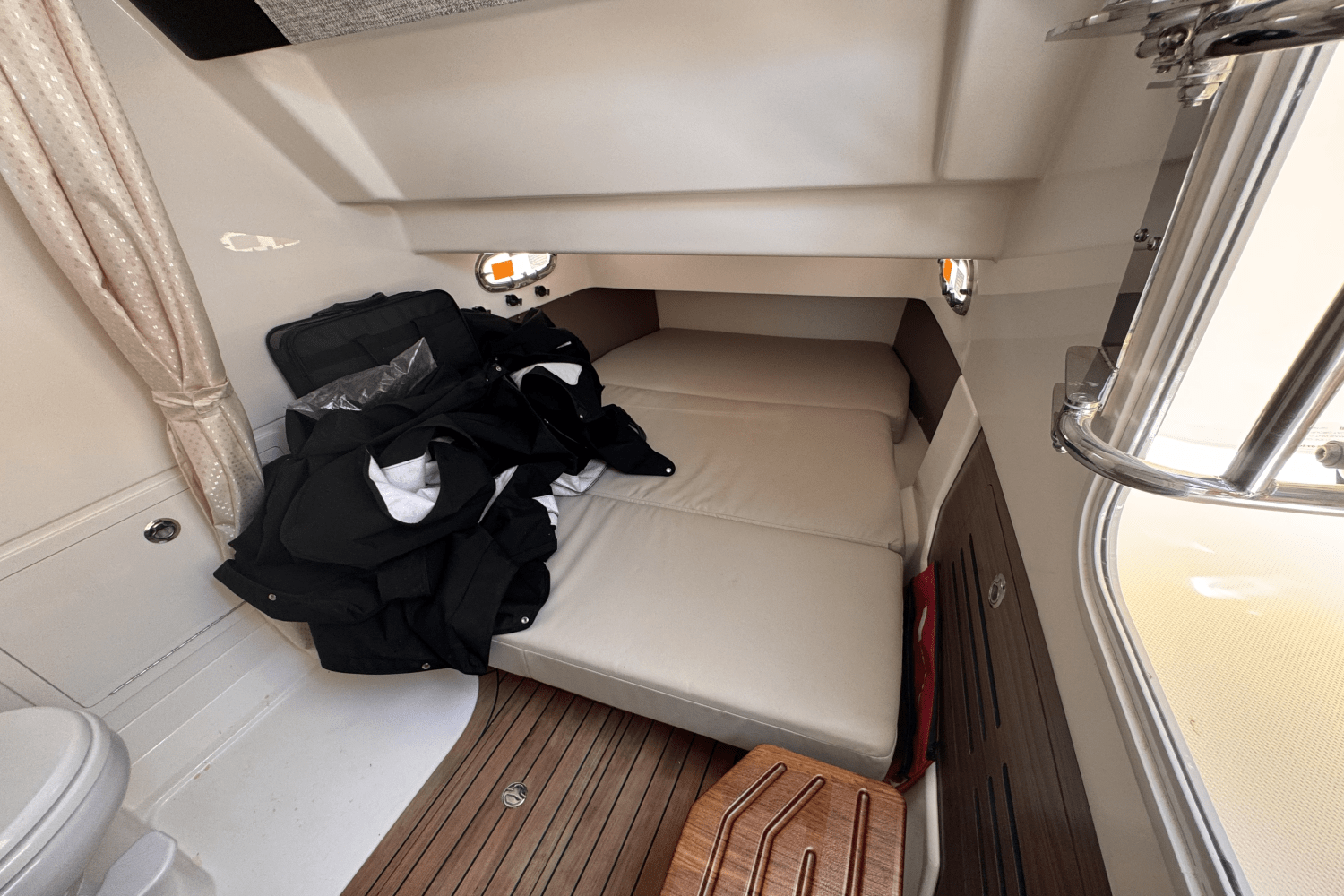 2025 Boston Whaler 360 Outrage Image Thumbnail #33