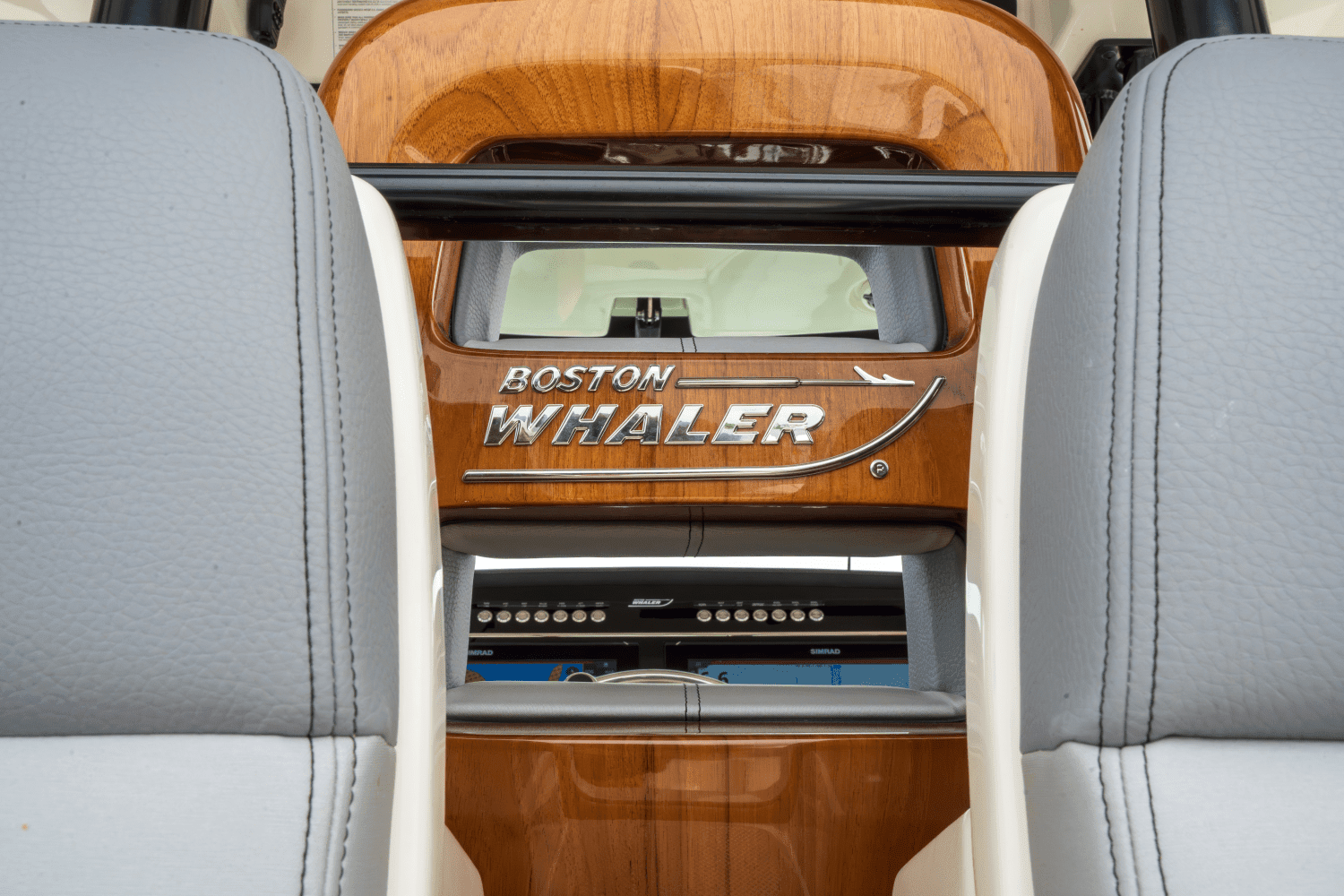 2025 Boston Whaler 360 Outrage Image Thumbnail #10