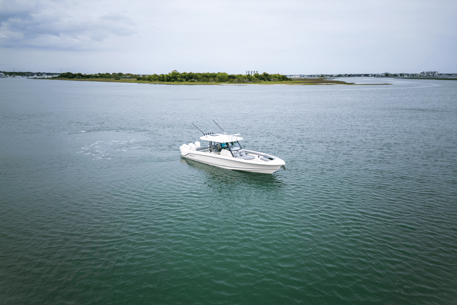 2025 Boston Whaler 360 Outrage Image Thumbnail #1