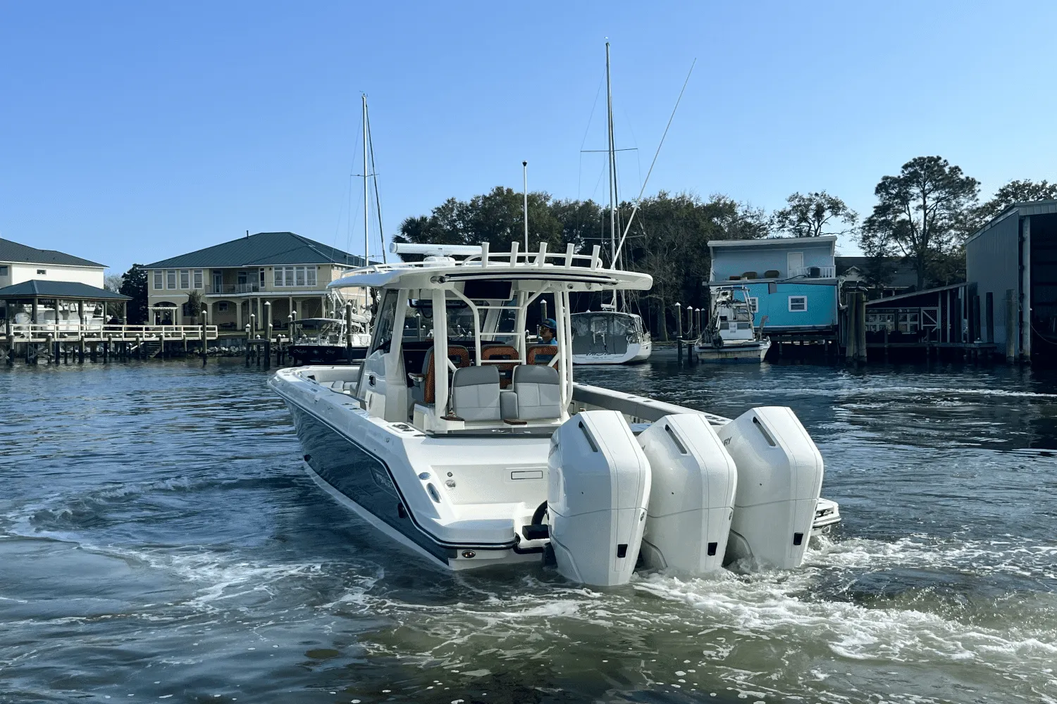 2025 Boston Whaler 360 Outrage Image Thumbnail #6