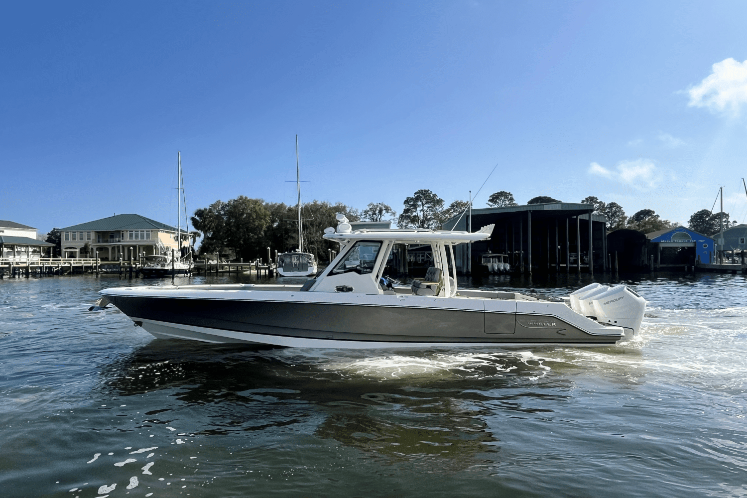 2025 Boston Whaler 360 Outrage Image Thumbnail #2