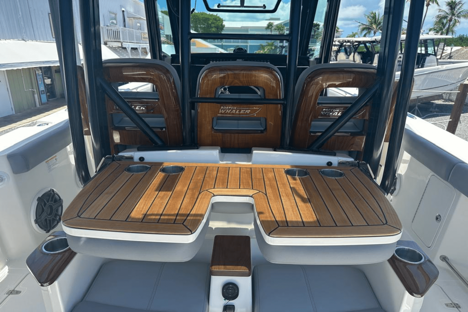 2025 Boston Whaler 360 Outrage Image Thumbnail #22