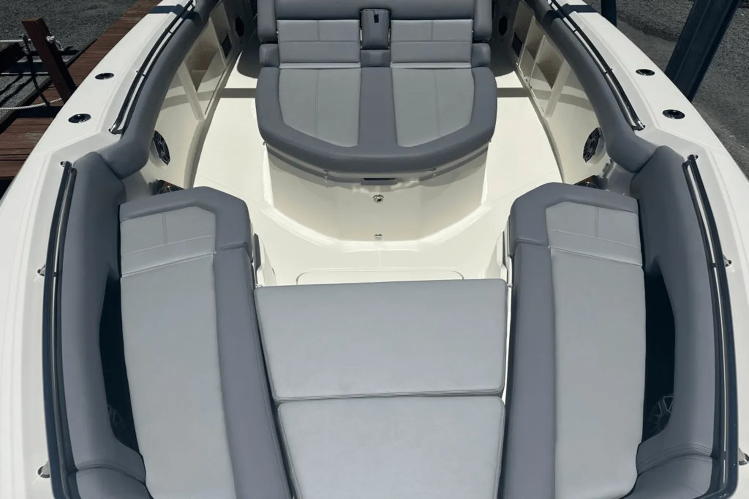 2025 Boston Whaler 360 Outrage Image Thumbnail #7