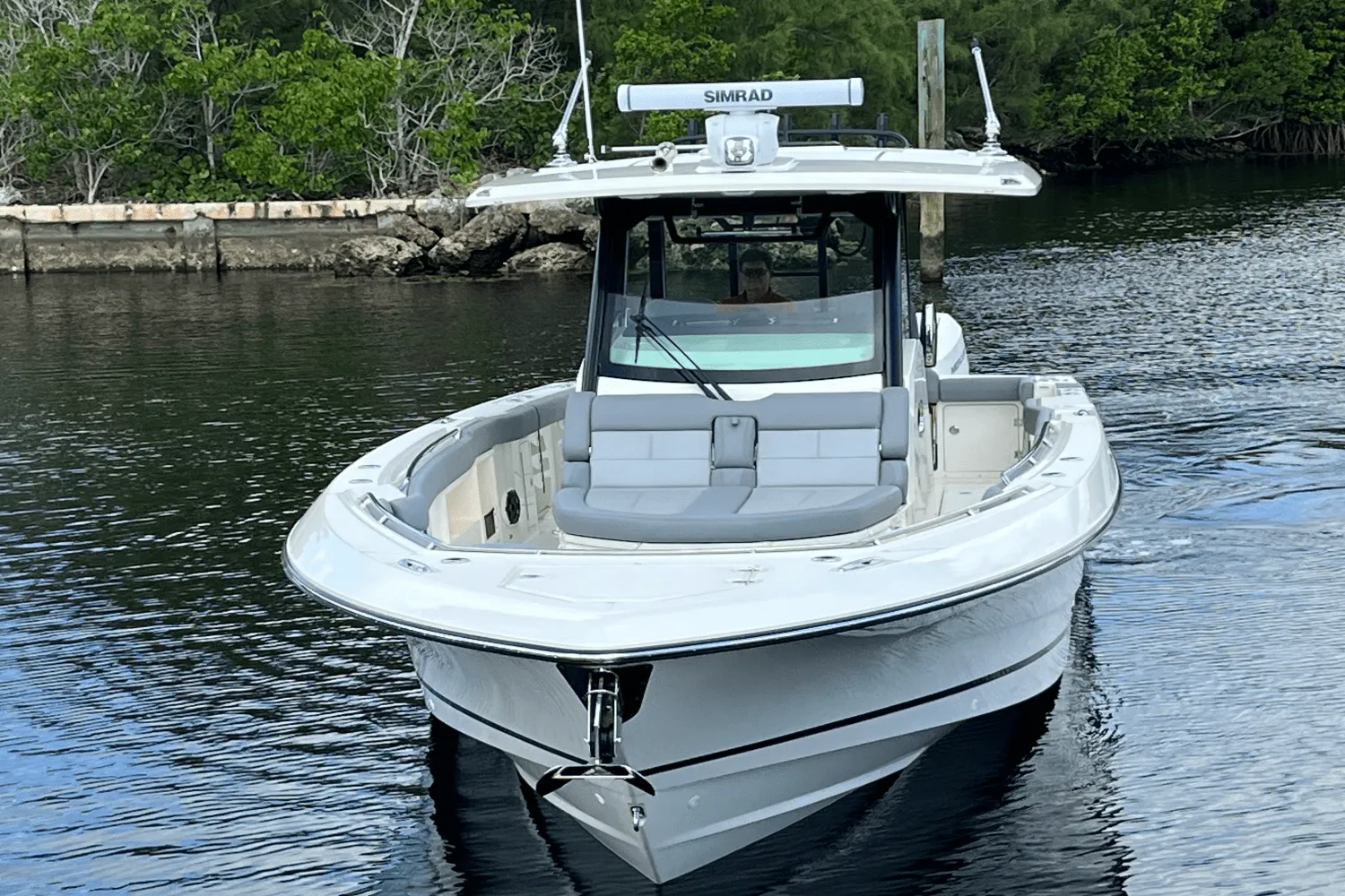 2025 Boston Whaler 360 Outrage Image Thumbnail #2