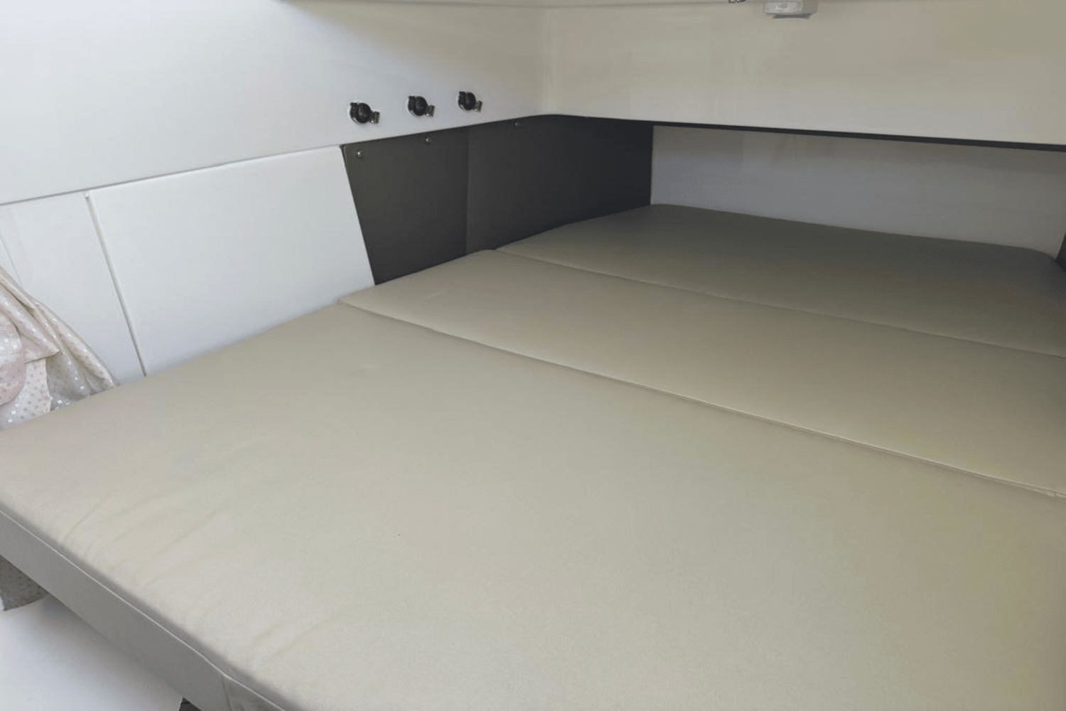 2025 Boston Whaler 360 Outrage Image Thumbnail #13