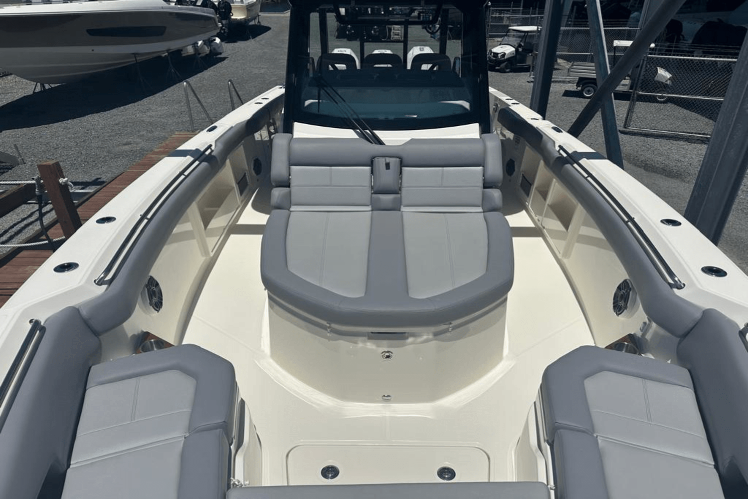 2025 Boston Whaler 360 Outrage Image Thumbnail #8