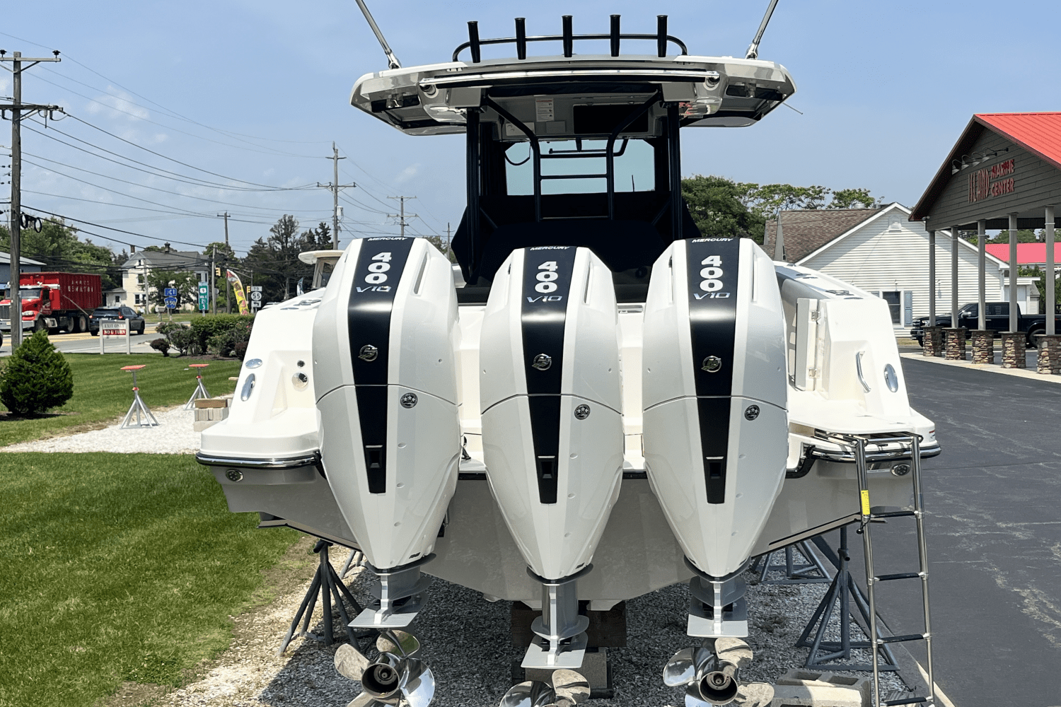 2025 Boston Whaler 360 Outrage Image Thumbnail #14