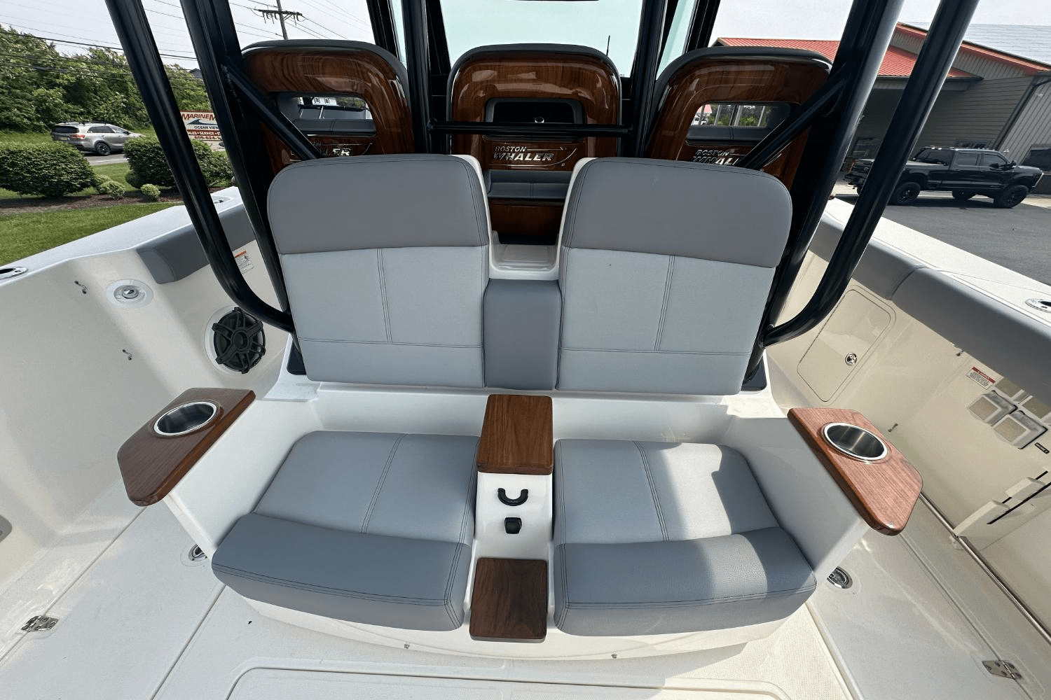 2025 Boston Whaler 360 Outrage Image Thumbnail #14