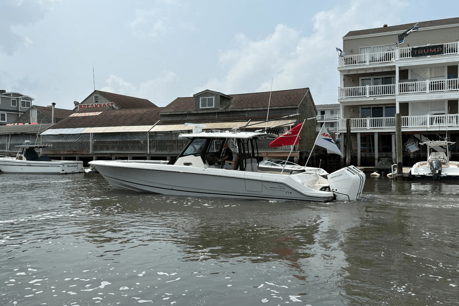 2025 Boston Whaler 360 Outrage Image Thumbnail #8