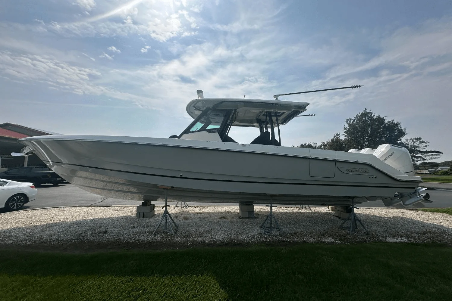 2025 Boston Whaler 360 Outrage Image Thumbnail #14