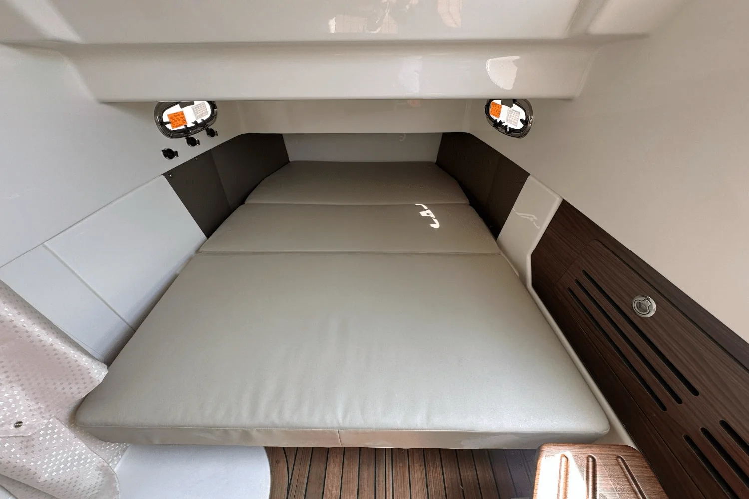 2025 Boston Whaler 360 Outrage Image Thumbnail #39