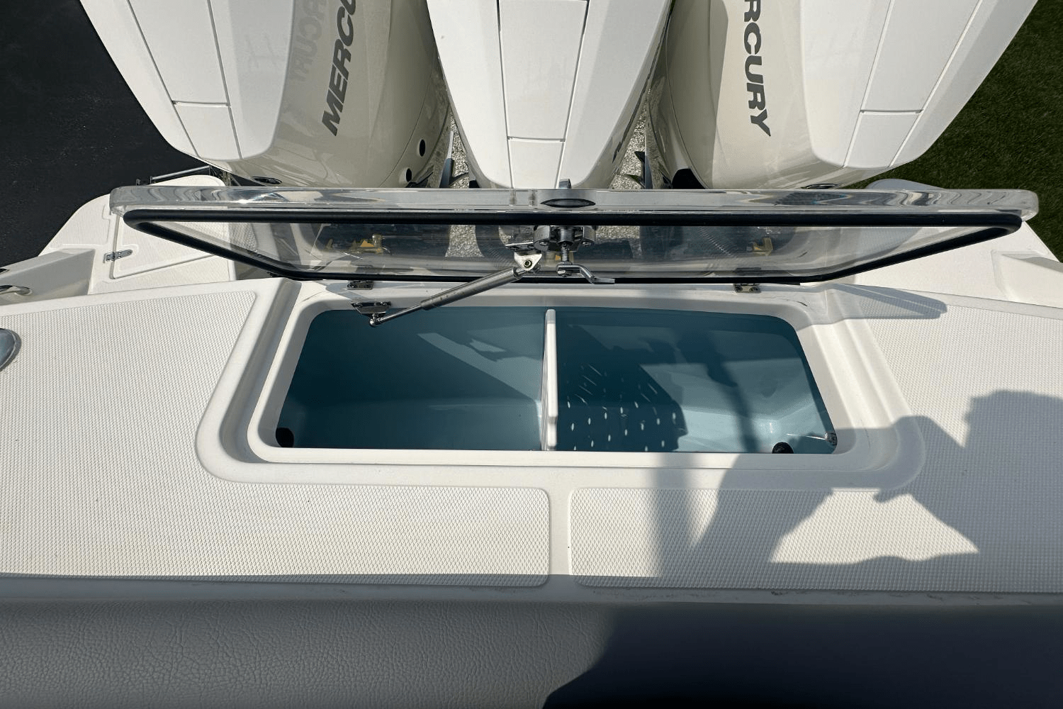 2025 Boston Whaler 360 Outrage Image Thumbnail #4