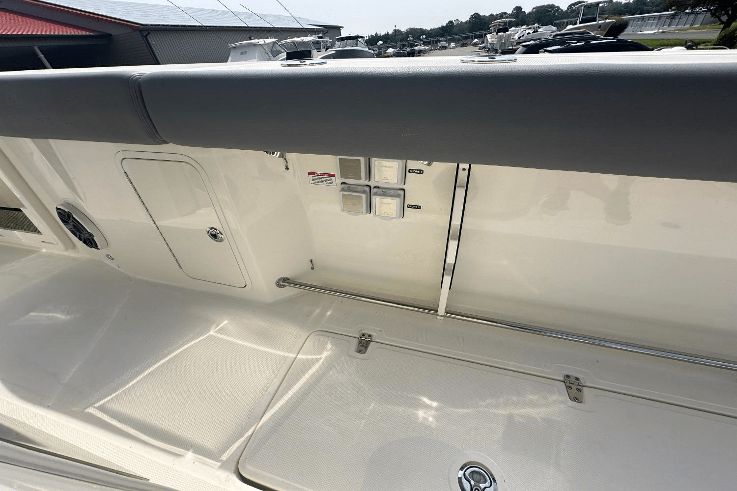 2025 Boston Whaler 360 Outrage Image Thumbnail #12