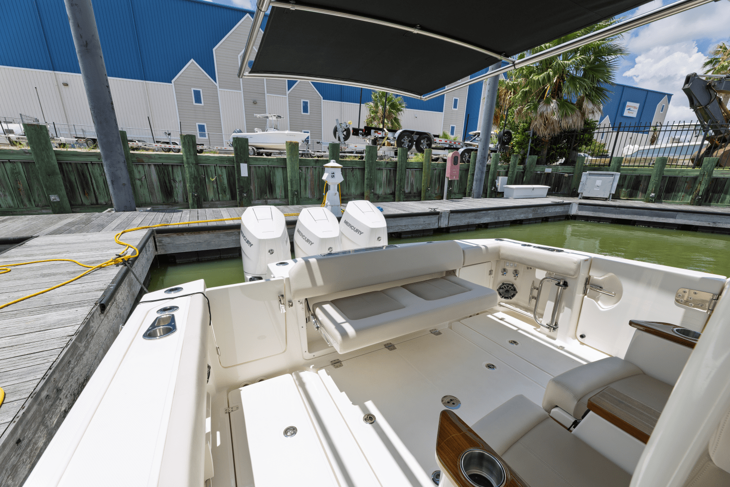 2025 Boston Whaler 360 Outrage Image Thumbnail #10