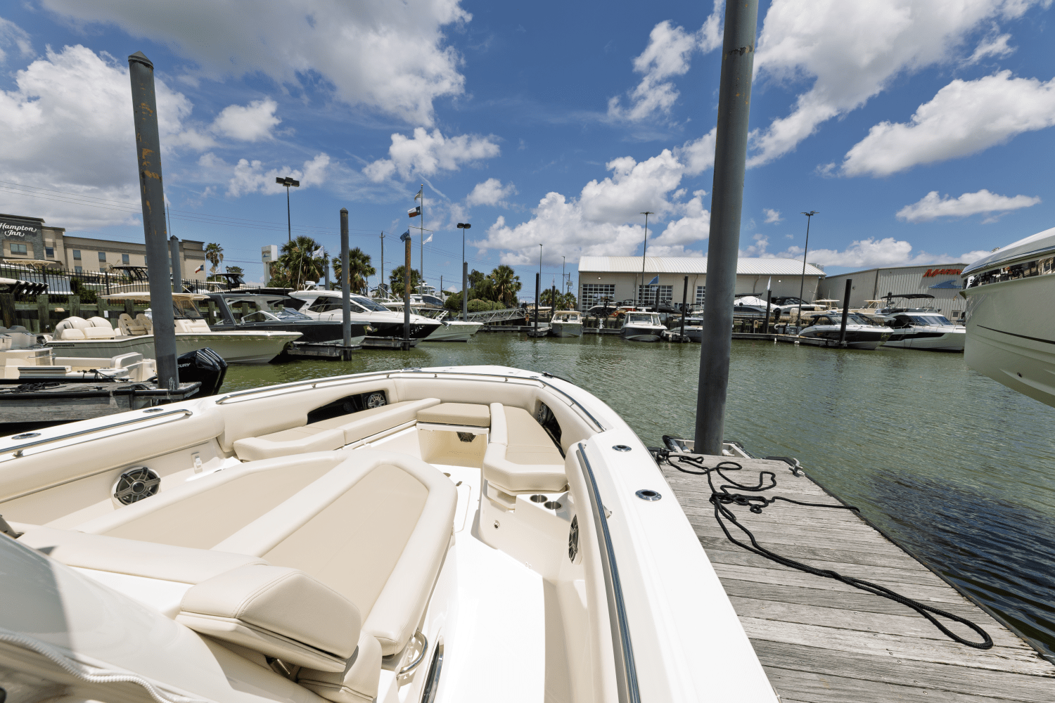 2025 Boston Whaler 360 Outrage Image Thumbnail #20