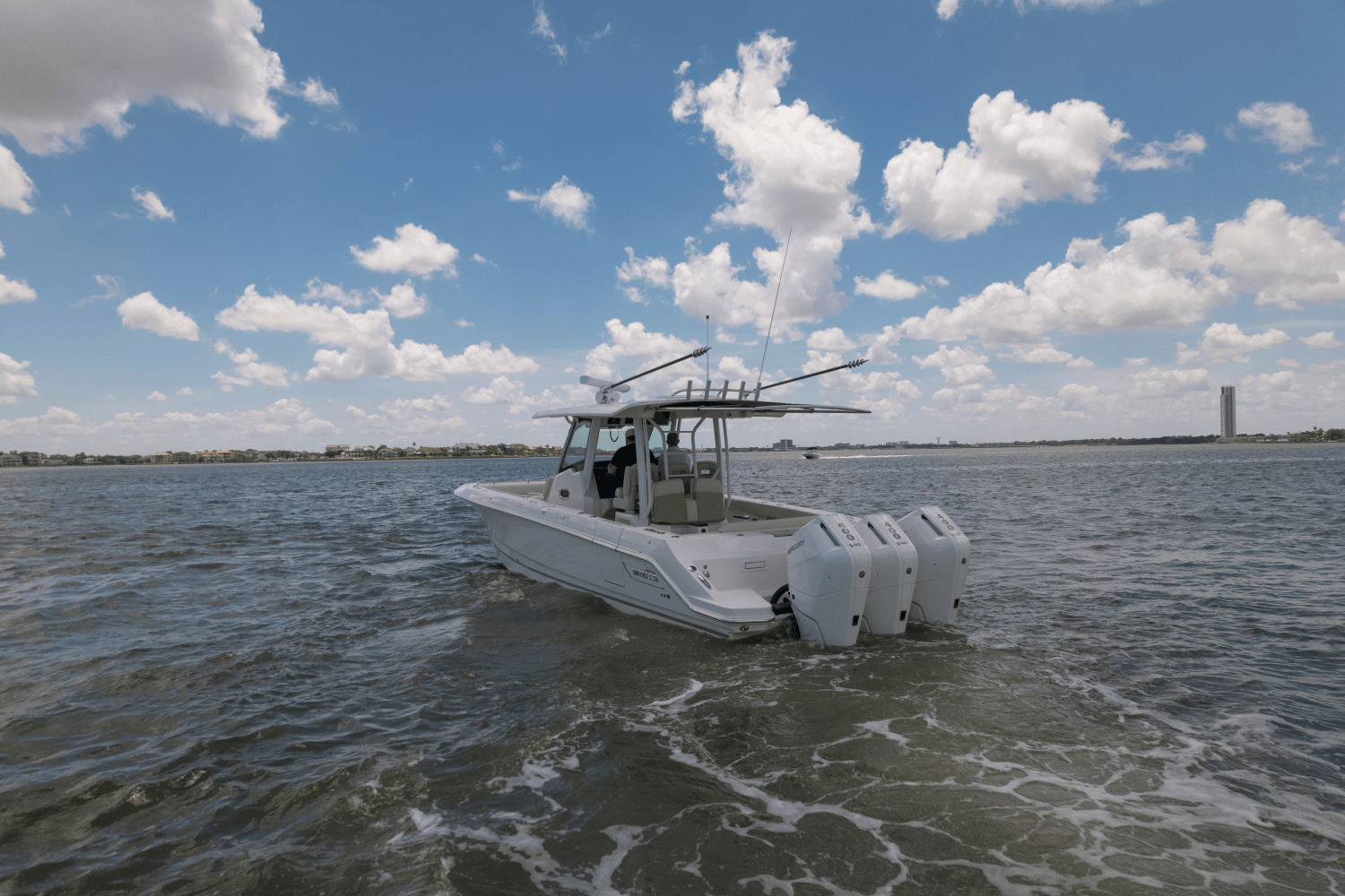 2025 Boston Whaler 360 Outrage Image Thumbnail #3
