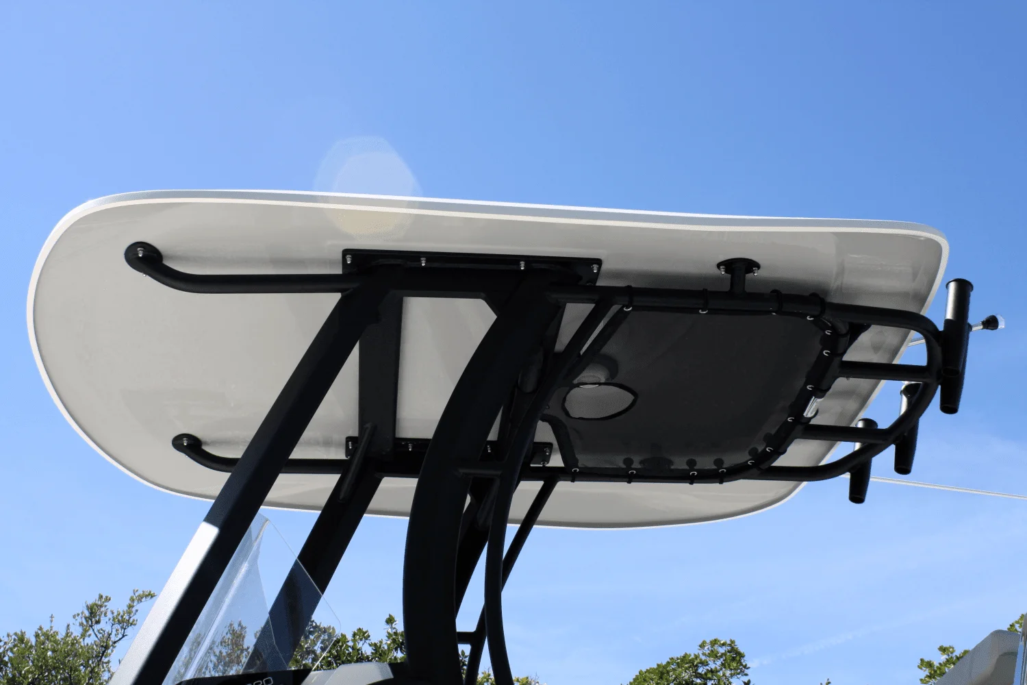 2025 Boston Whaler 220 Dauntless Image Thumbnail #8