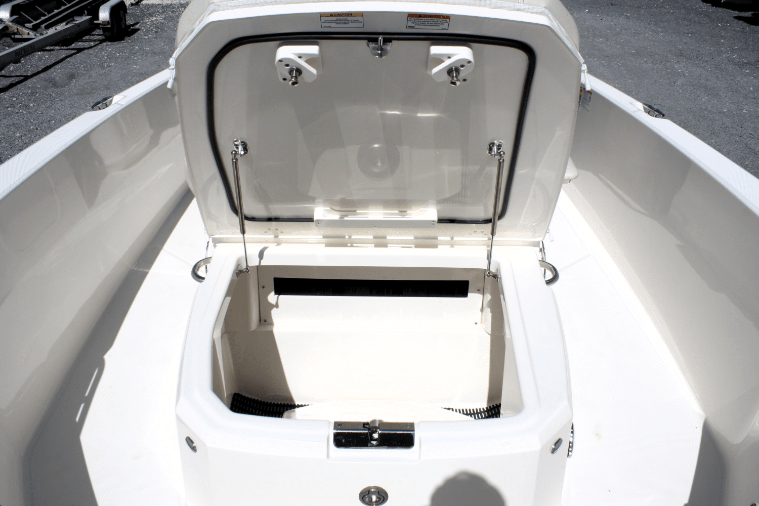 2025 Boston Whaler 220 Dauntless Image Thumbnail #27