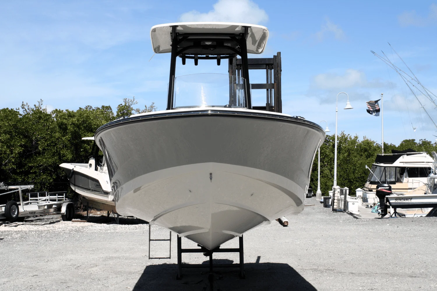 2025 Boston Whaler 220 Dauntless Image Thumbnail #7