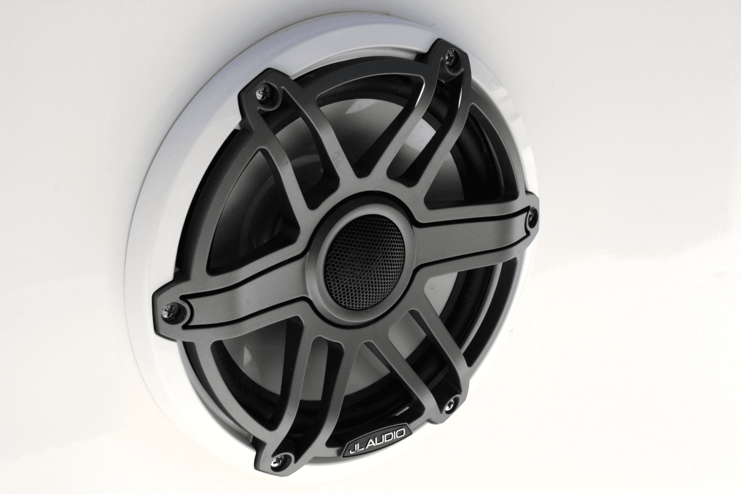 2025 Boston Whaler 220 Dauntless Image Thumbnail #22