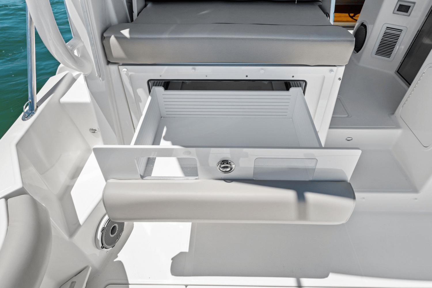 2025 Boston Whaler 365 Conquest Image Thumbnail #84