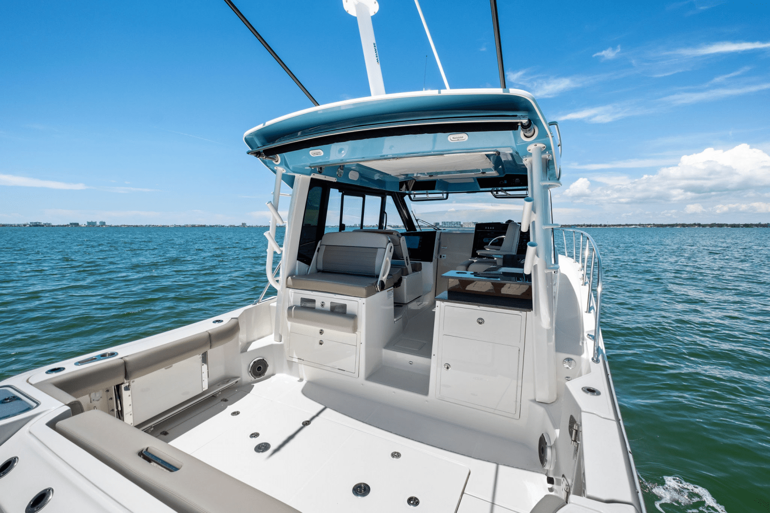 2025 Boston Whaler 365 Conquest Image Thumbnail #75