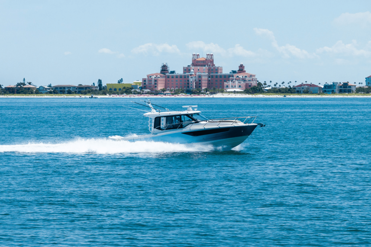 2025 Boston Whaler 365 Conquest Image Thumbnail #17