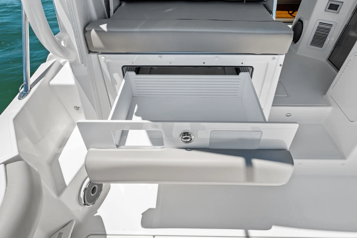 2025 Boston Whaler 365 Conquest Image Thumbnail #65