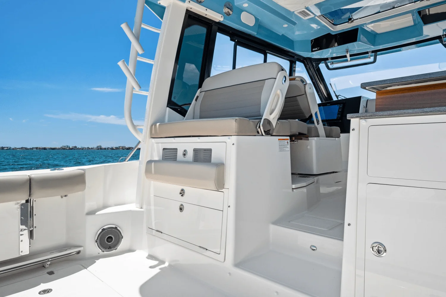 2025 Boston Whaler 365 Conquest Image Thumbnail #63