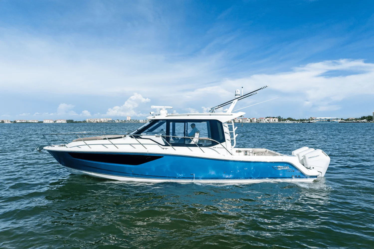 2025 Boston Whaler 365 Conquest Image Thumbnail #11