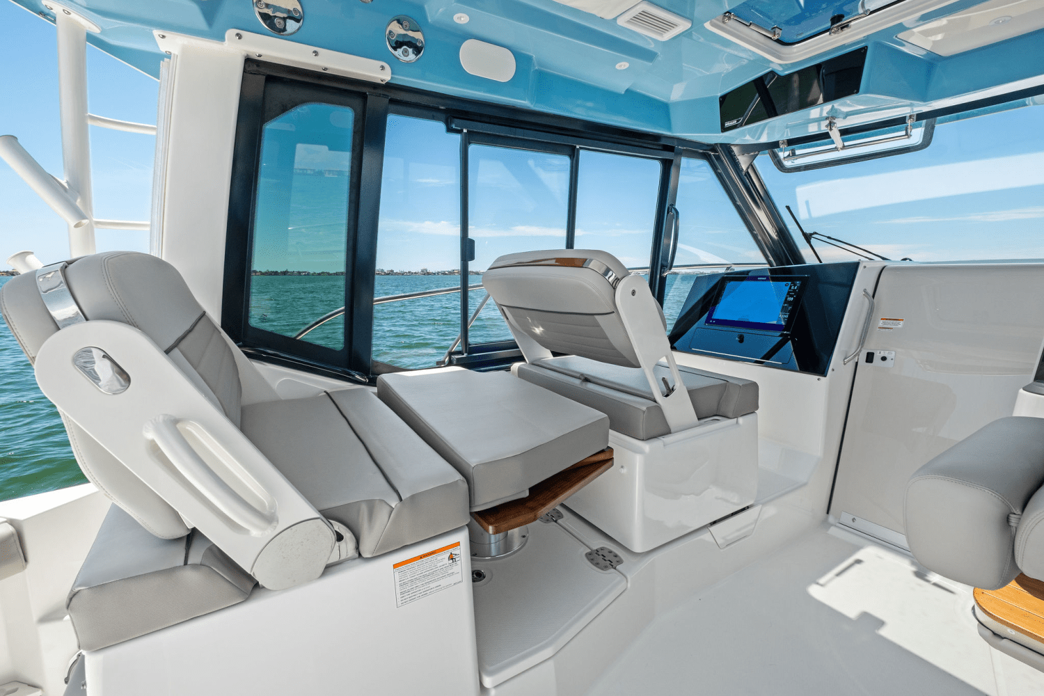 2025 Boston Whaler 365 Conquest Image Thumbnail #85