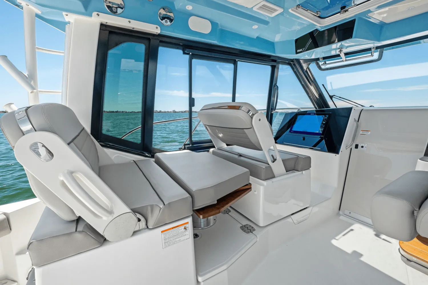 2025 Boston Whaler 365 Conquest Image Thumbnail #66