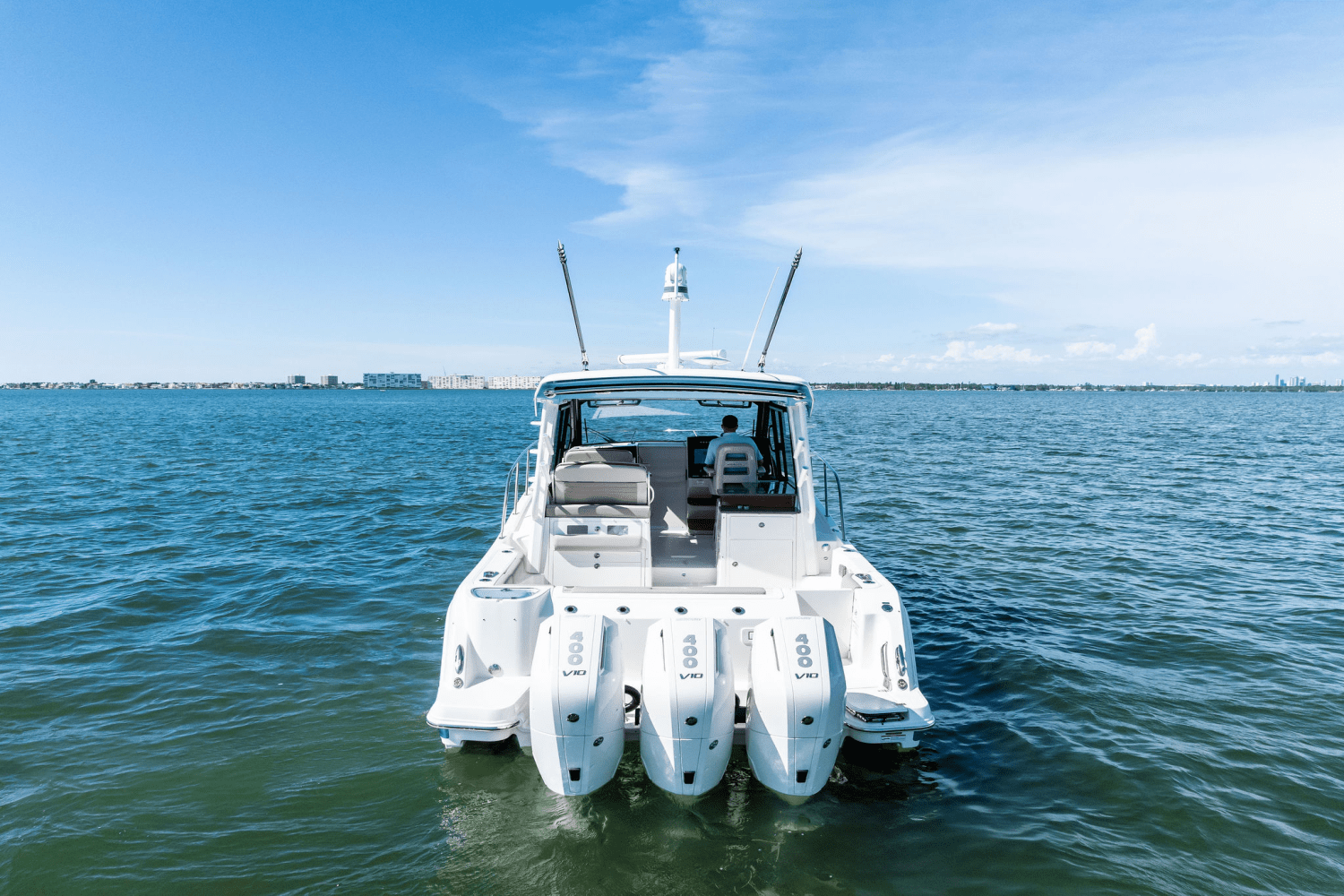 2025 Boston Whaler 365 Conquest Image Thumbnail #23