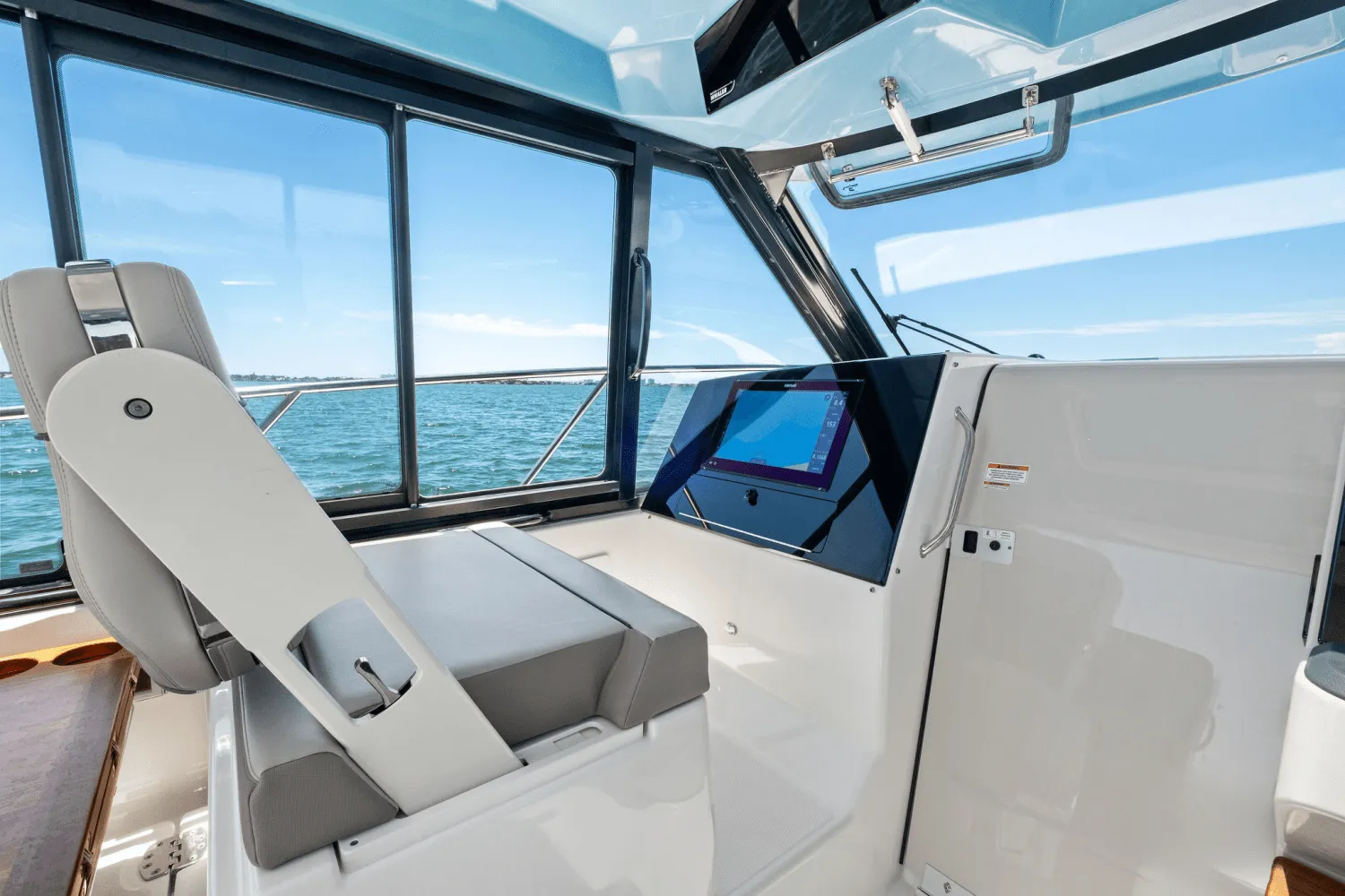 2025 Boston Whaler 365 Conquest Image Thumbnail #69