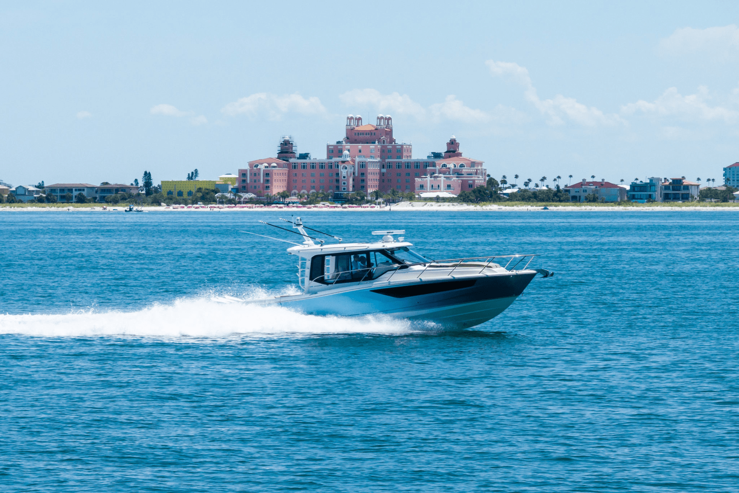 2025 Boston Whaler 365 Conquest Image Thumbnail #18