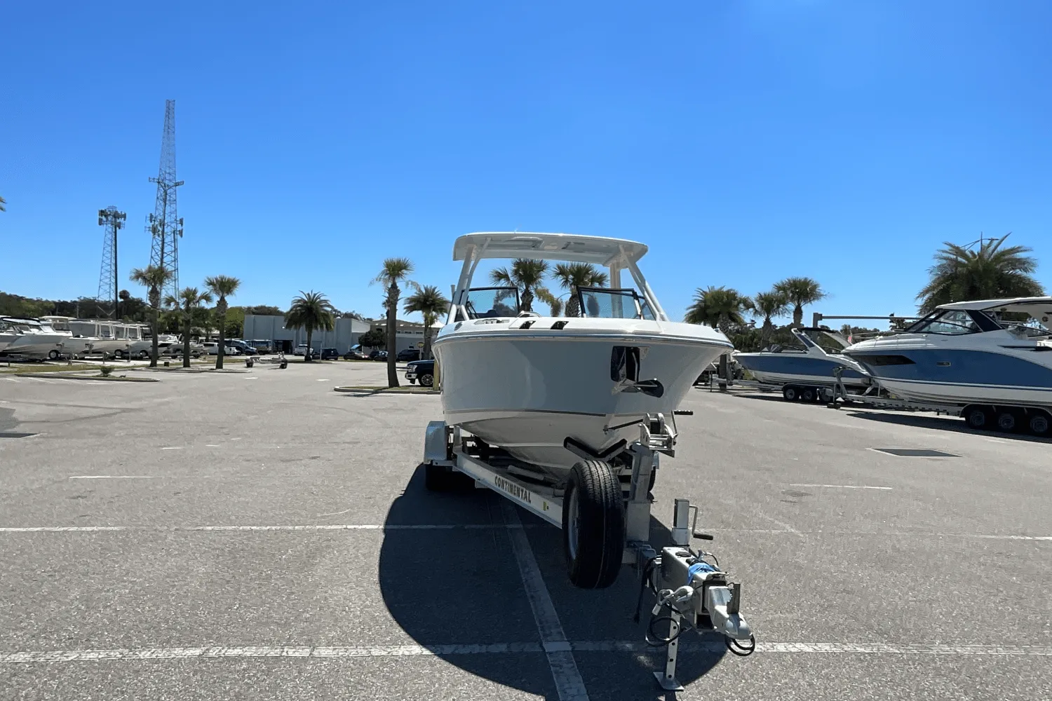 2025 Boston Whaler 240 Vantage Image Thumbnail #4