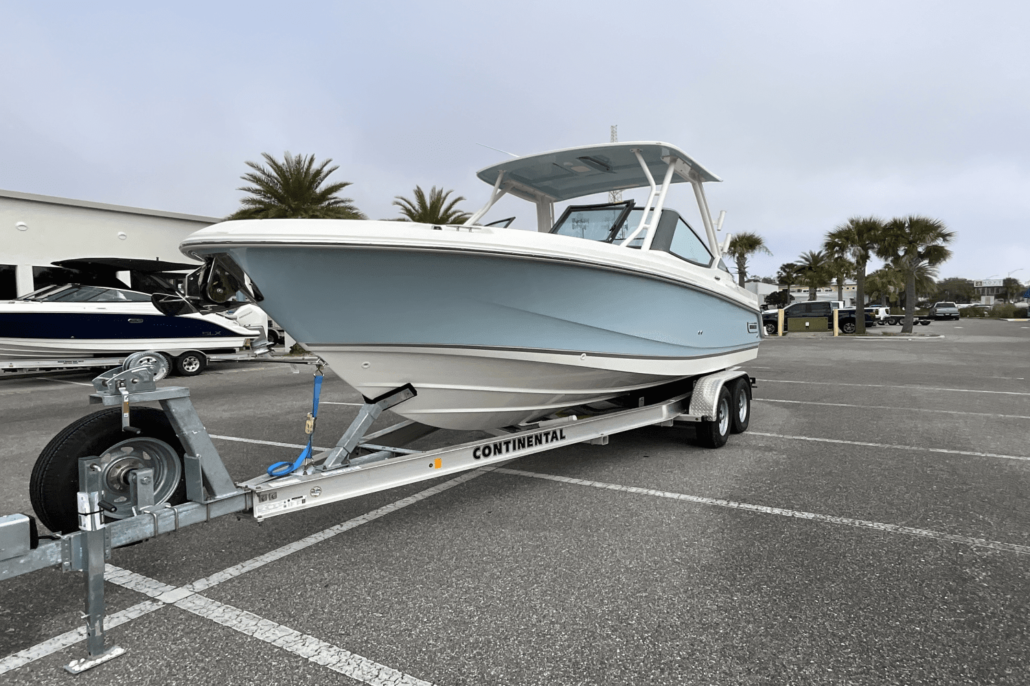 2025 Boston Whaler 240 Vantage Image Thumbnail #5
