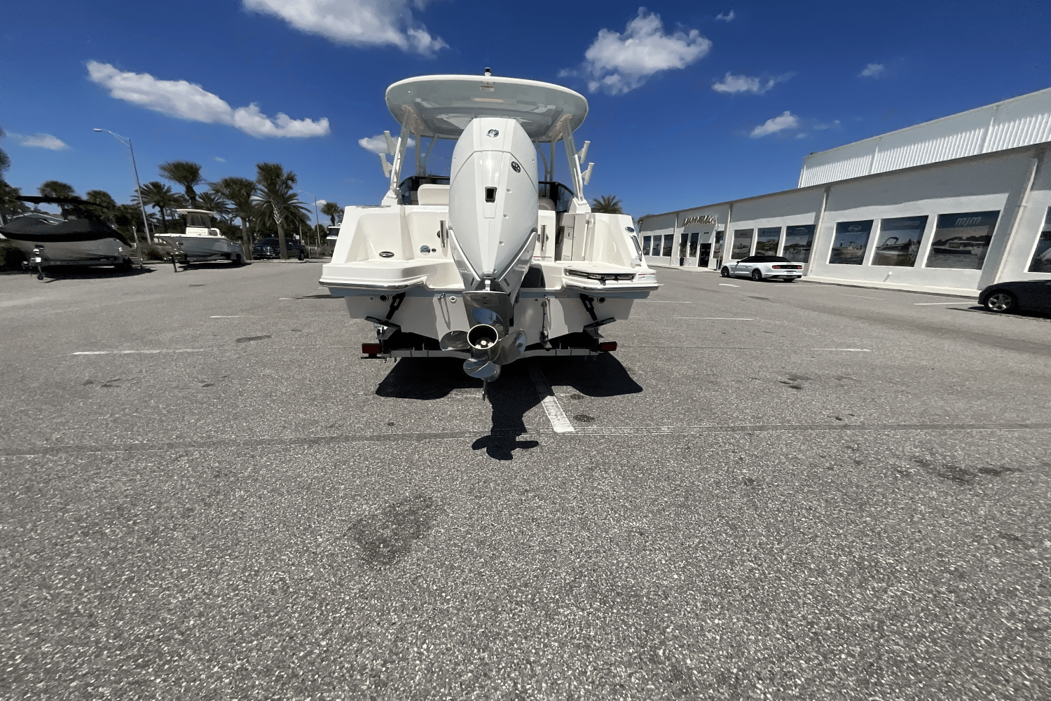 2025 Boston Whaler 240 Vantage Image Thumbnail #2