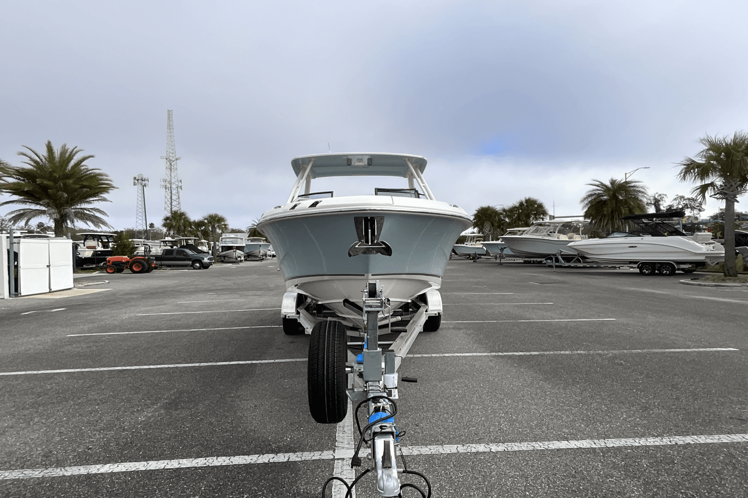 2025 Boston Whaler 240 Vantage Image Thumbnail #6