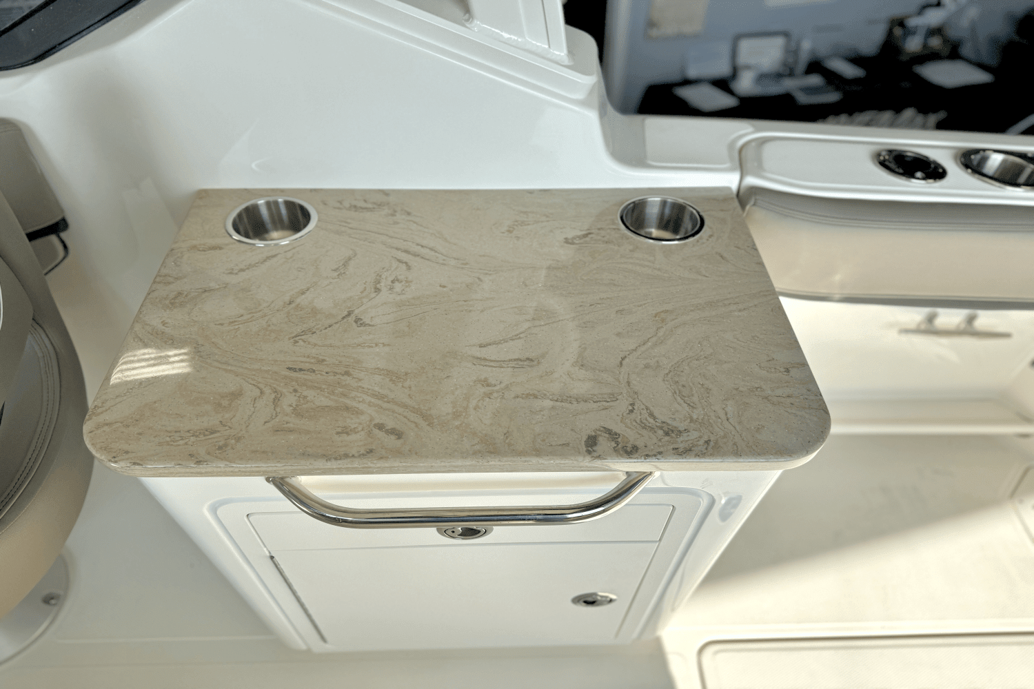 2025 Boston Whaler 240 Vantage Image Thumbnail #20