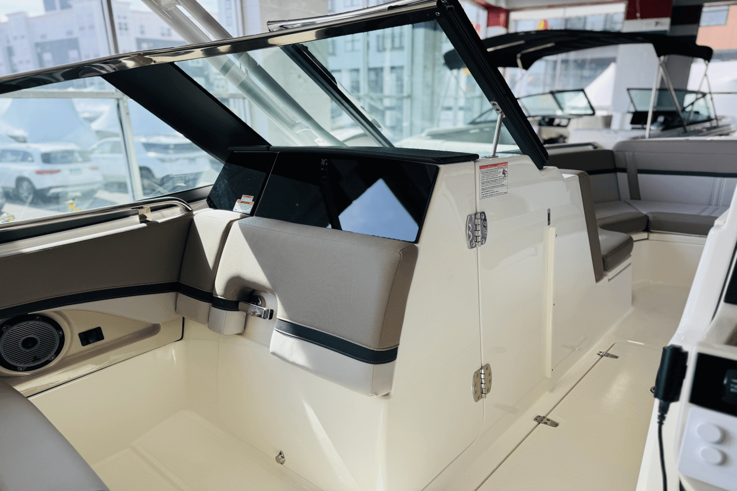 2025 Boston Whaler 240 Vantage Image Thumbnail #31