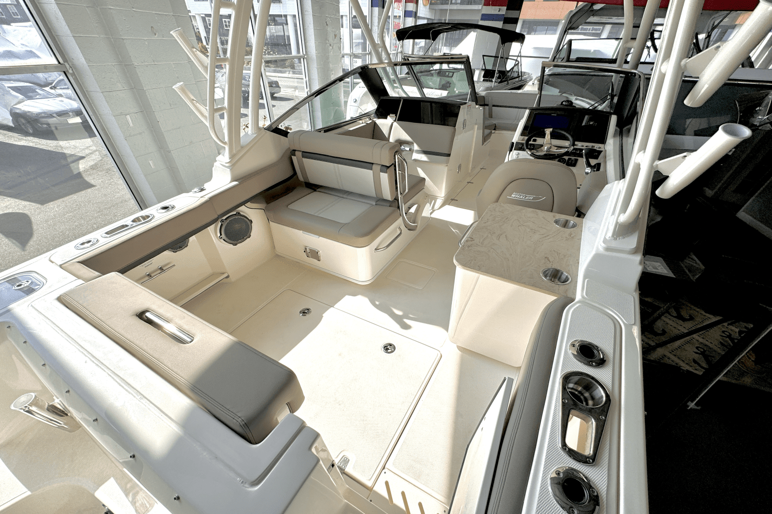 2025 Boston Whaler 240 Vantage Image Thumbnail #7