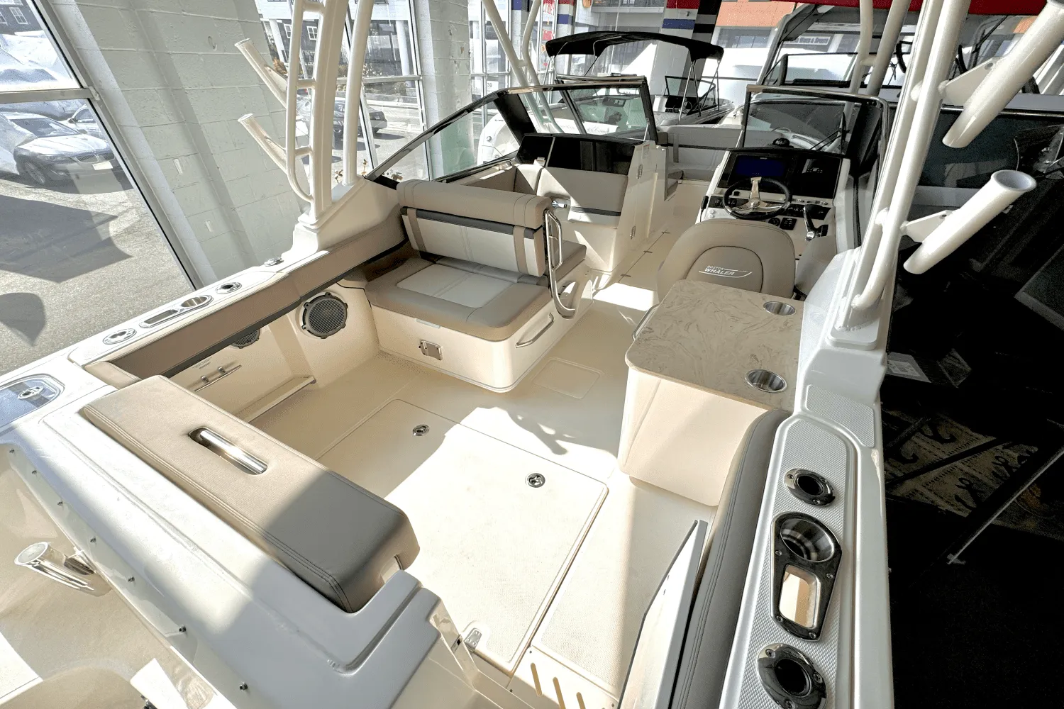 2025 Boston Whaler 240 Vantage Image Thumbnail #7