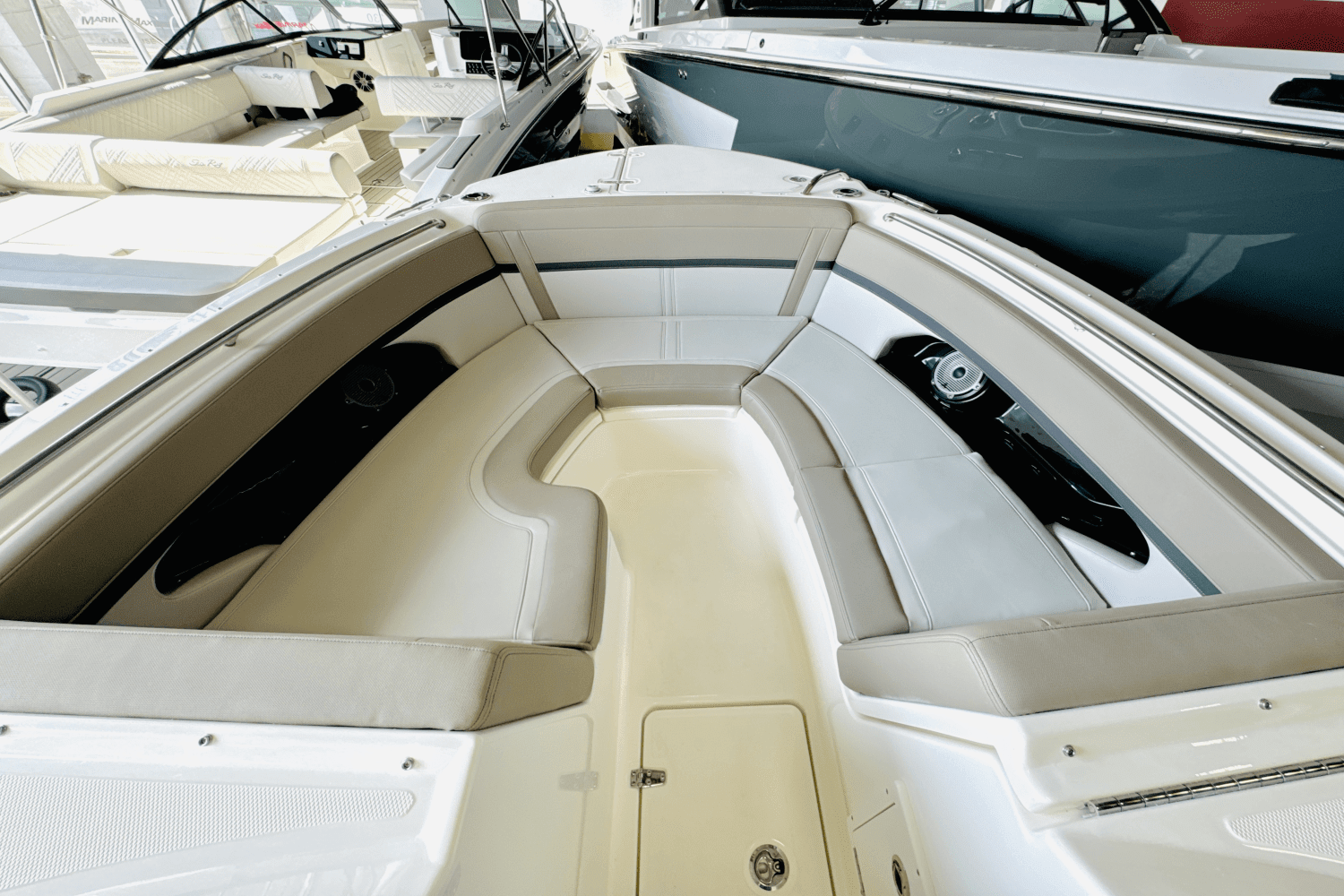 2025 Boston Whaler 240 Vantage Image Thumbnail #44