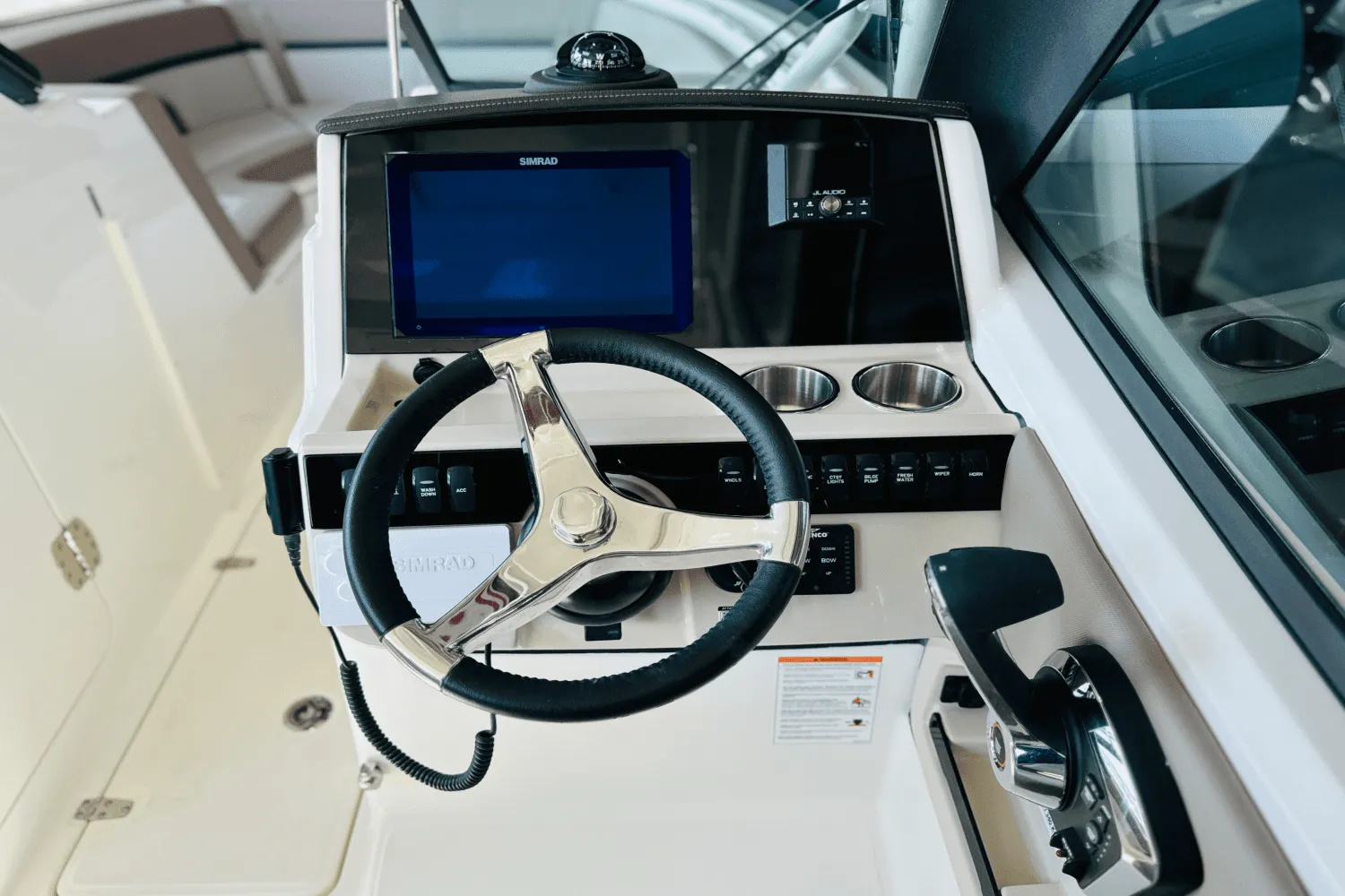 2025 Boston Whaler 240 Vantage Image Thumbnail #38